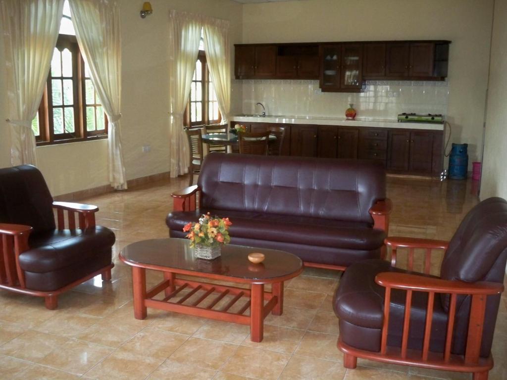 Hotel Red Rose Negombo Bilik gambar