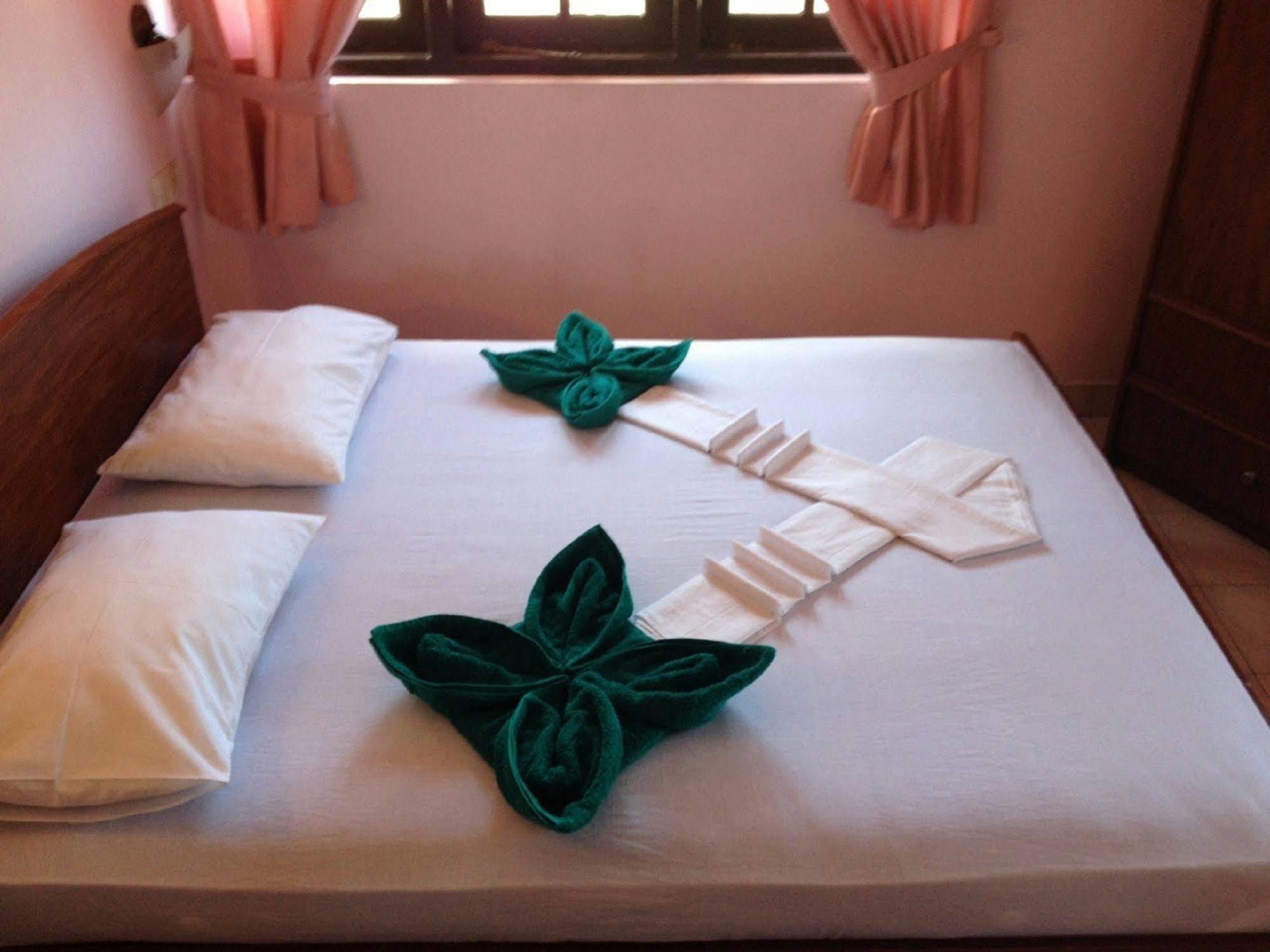 Hotel Red Rose Negombo Luaran gambar