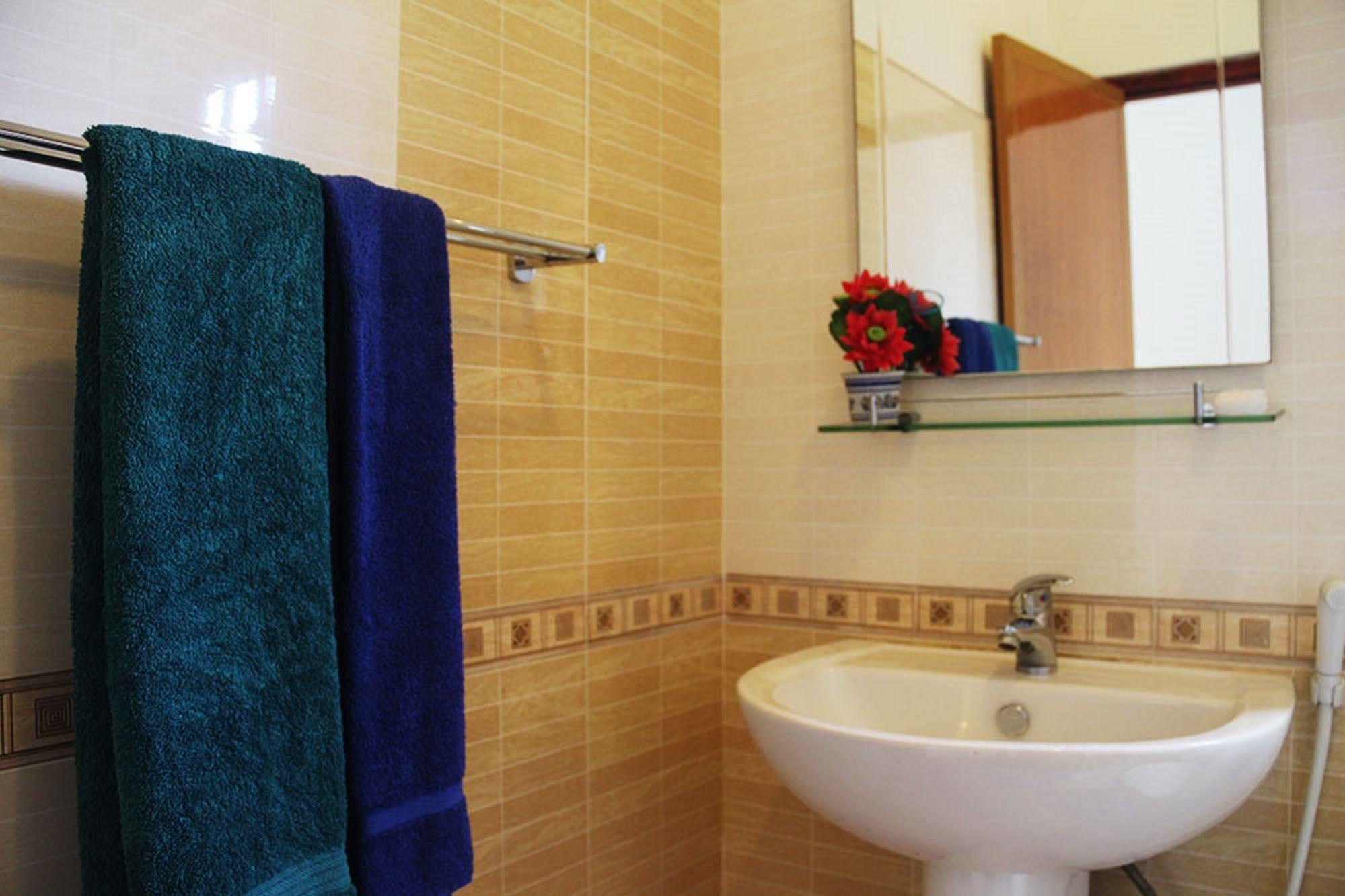 Hotel Red Rose Negombo Luaran gambar