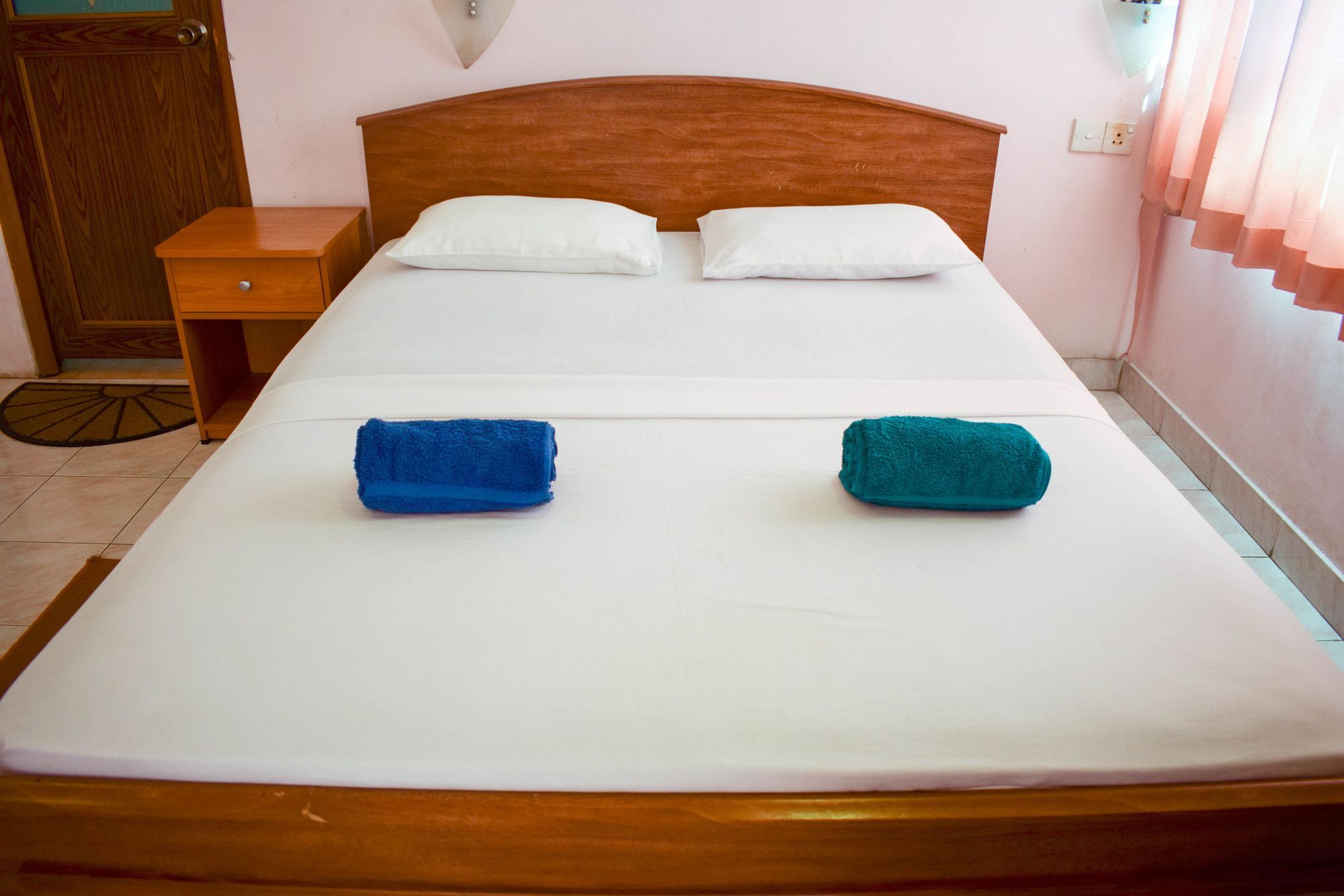 Hotel Red Rose Negombo Luaran gambar