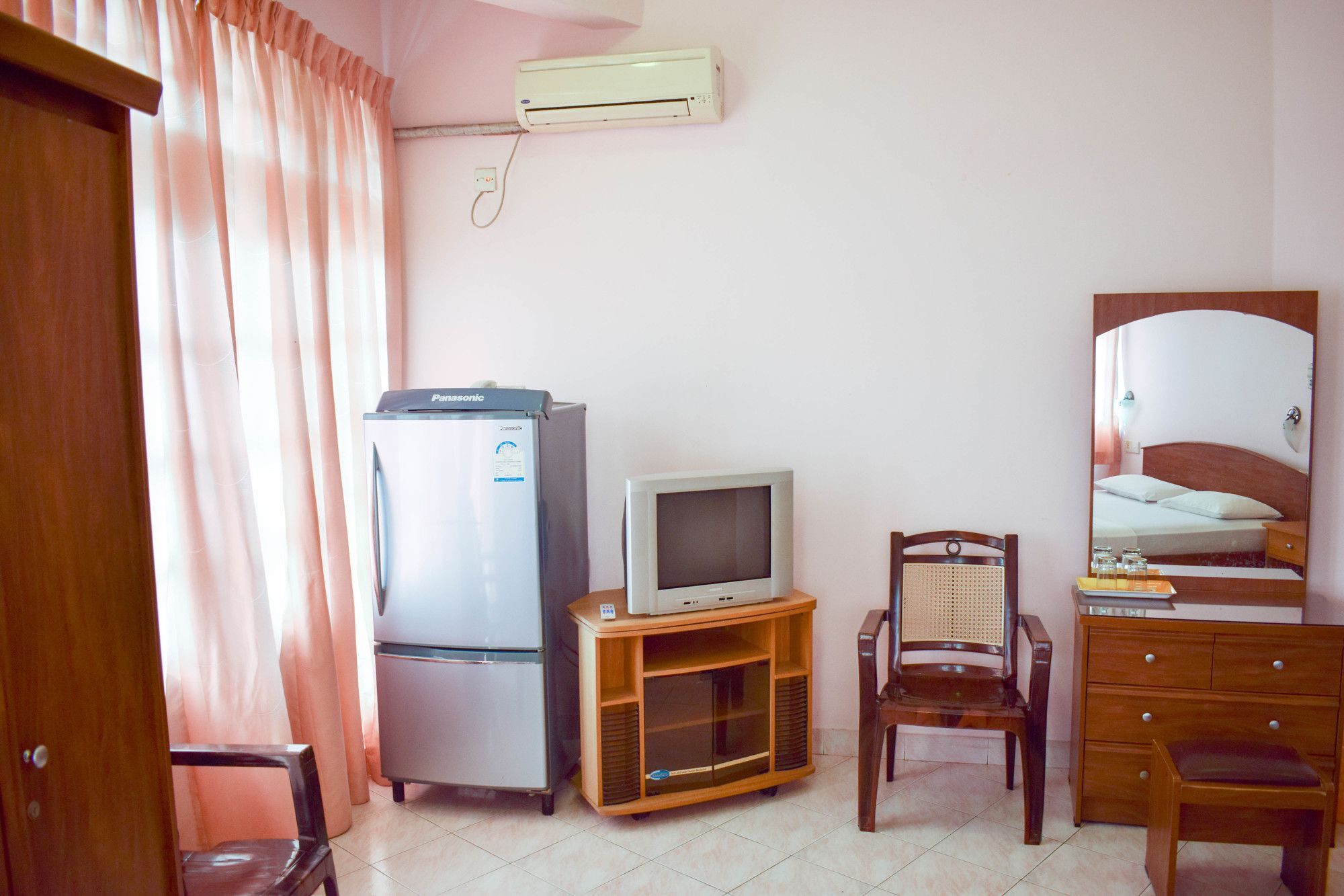 Hotel Red Rose Negombo Luaran gambar