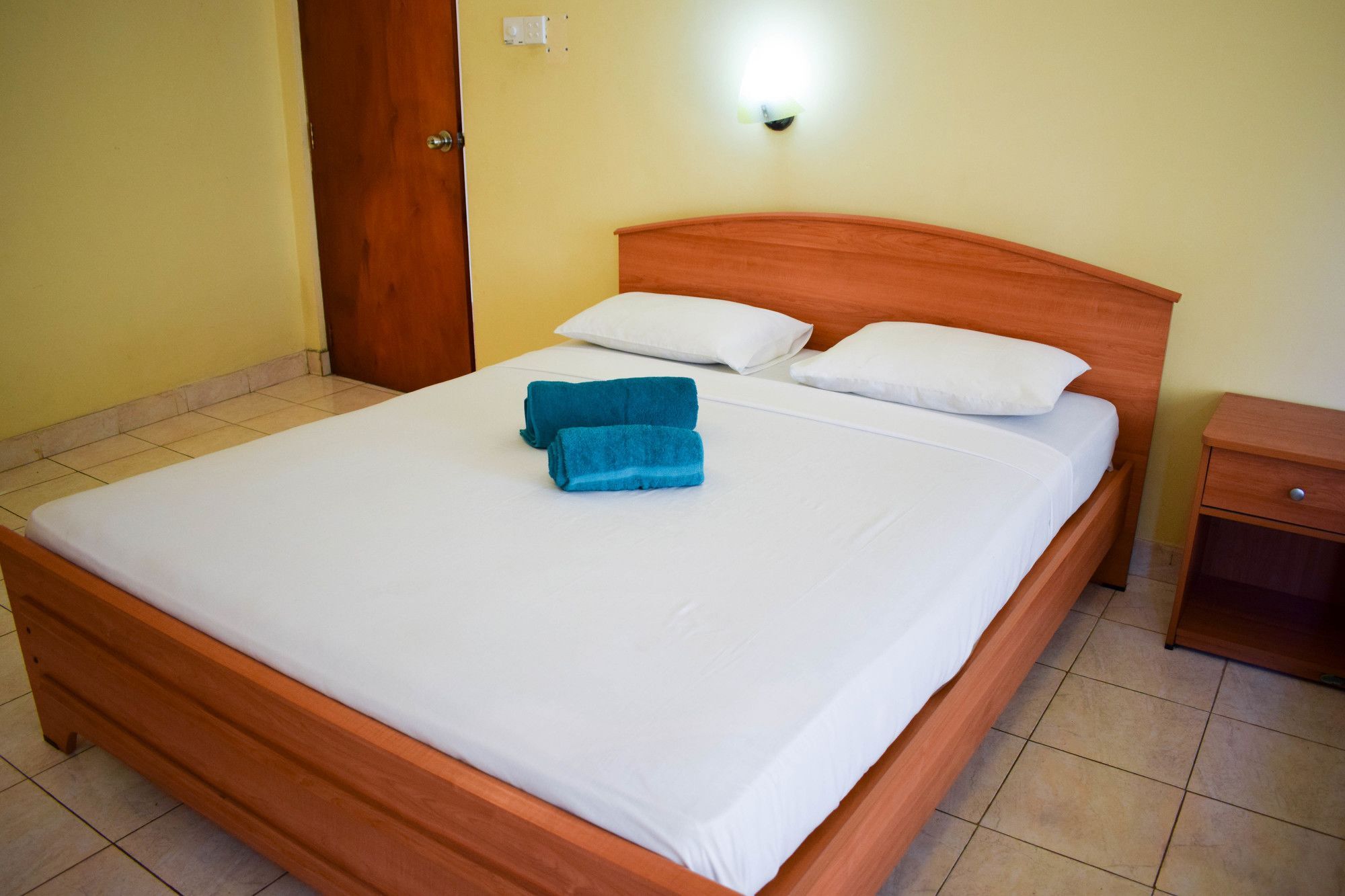 Hotel Red Rose Negombo Luaran gambar